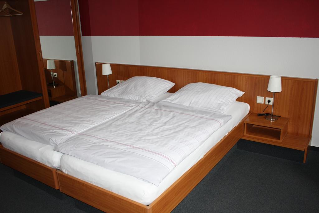 Energie17 Hotel Sarstedt Bilik gambar